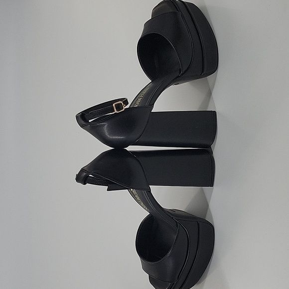 Black Platform Heels New In Box - Picture 16 of 16